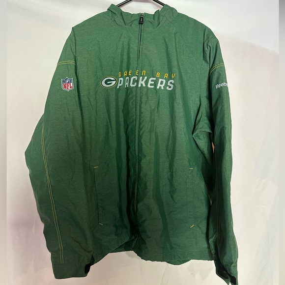 Green Bay Packers Jacket - Picture 1 of 3